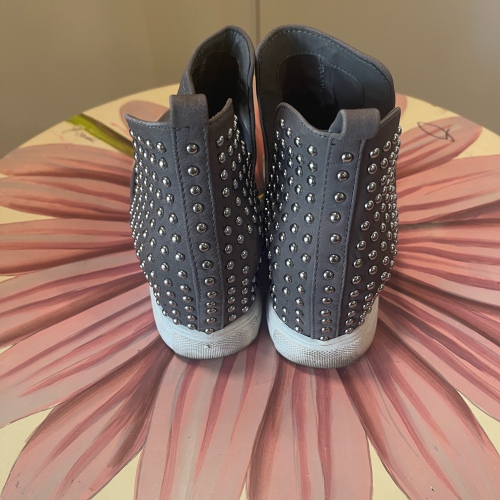 Steven Steve Madden women Charcoal Slip-On Sneakers - Picture 2 of 5